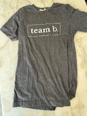 Team b. Gray Graphic Tee